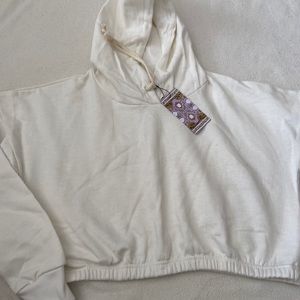 Cropped hoodie